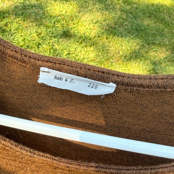 REB & J 220 Boutique Elegant Brown Long Sleeve Dress size SMALL - Picture 7 of 10